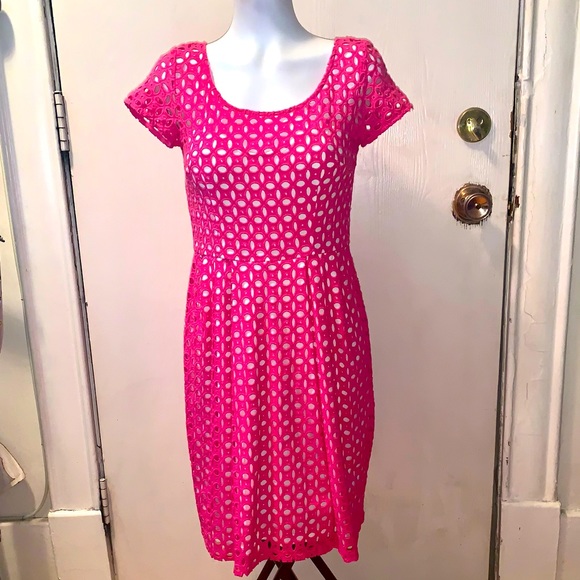 BETSEY JOHNSON HOT PINK CROCHET DRESS - Picture 3 of 9